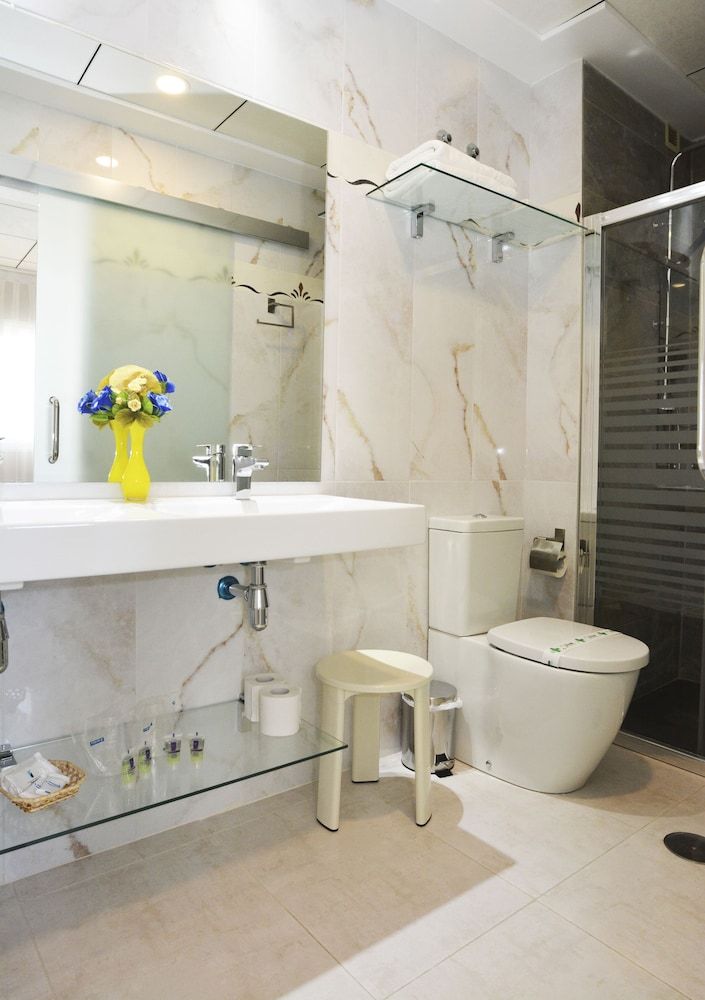 Hotel Torrejoven Junior Suite 11