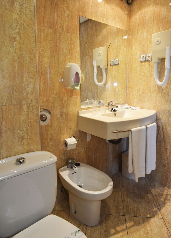 Hotel Torrejoven Double room with living room 3