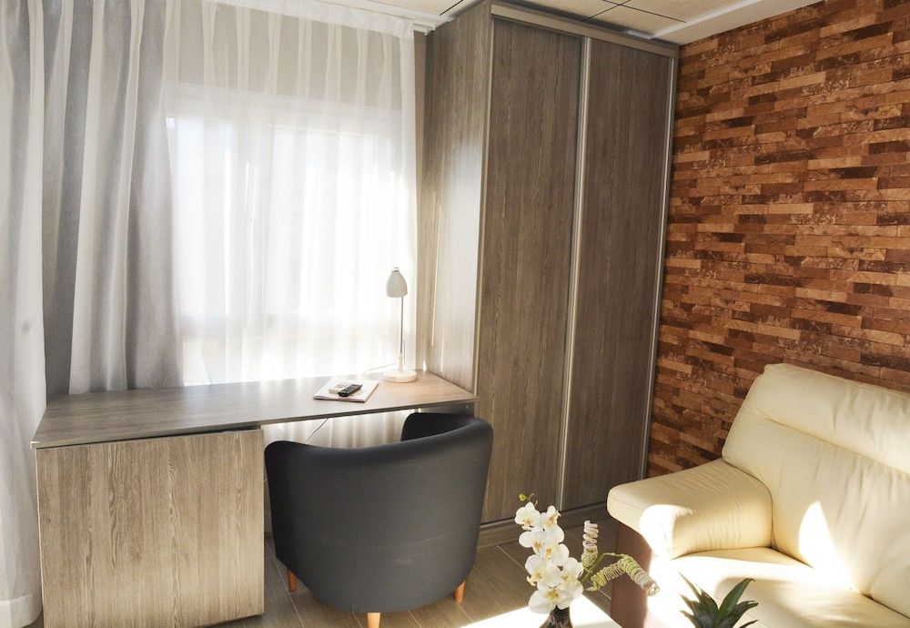 Hotel Torrejoven Junior Suite 15