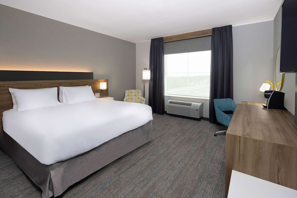 Room, 1 King Bed, Accessible (Hearing)