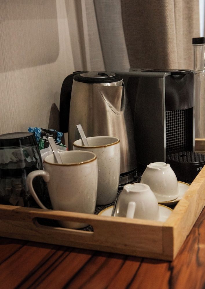 Hotel California Superior Twin Room (Superior 2 single beds)) 12