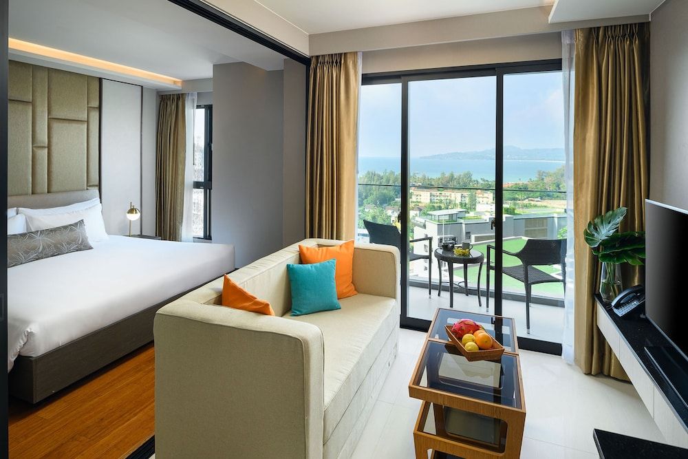 MIDA Grande Resort Phuket Deluxe Ocean View 16