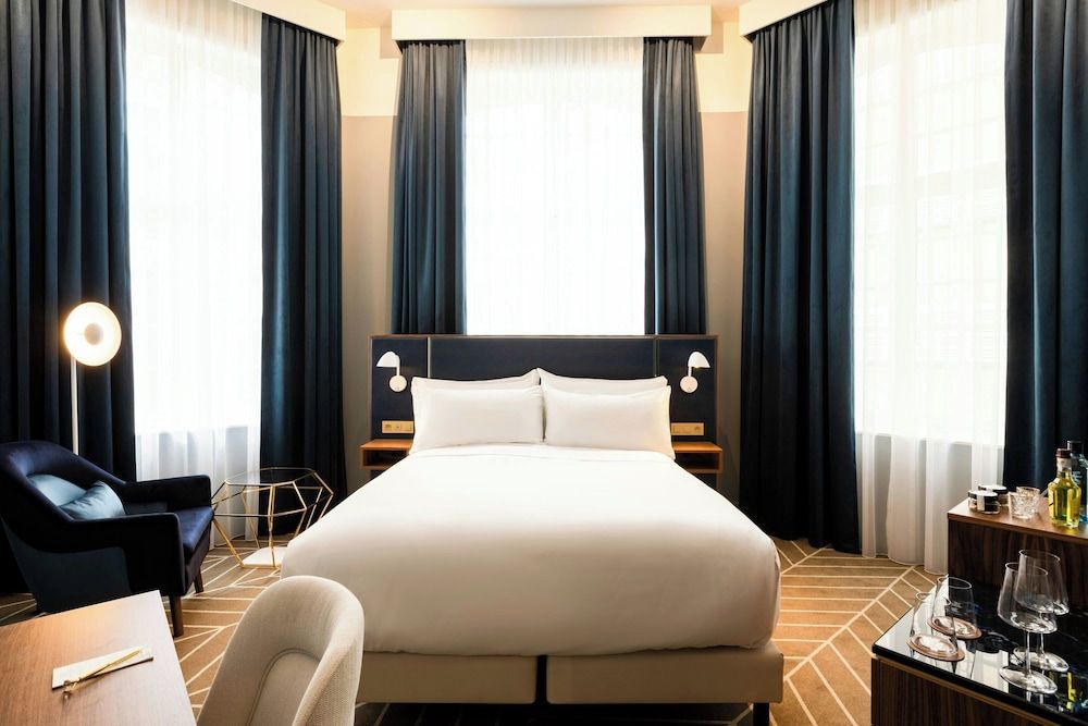 Sapphire House Antwerp, Autograph Collection Room, 1 King Bed, Non Smoking
