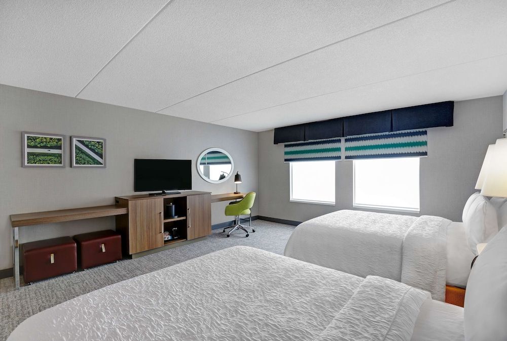 Room, 2 Queen Beds, Accessible, Bathtub (Mobility & Hearing)