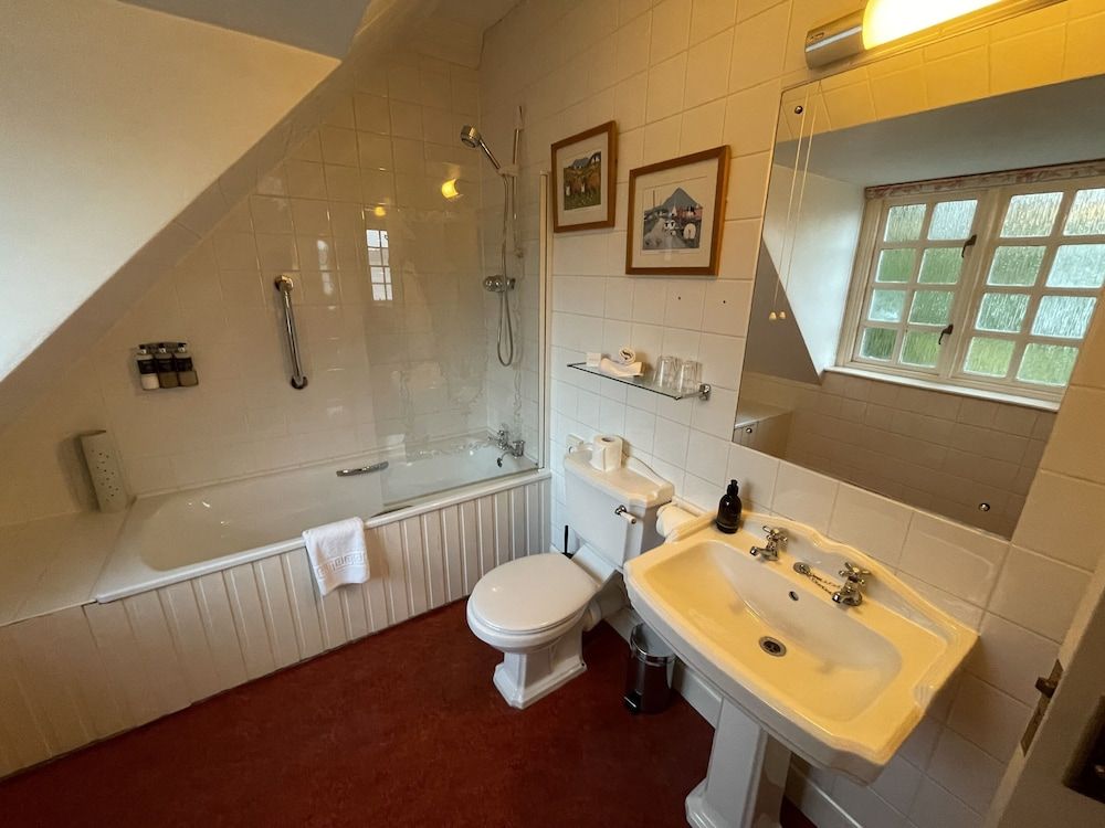 Bunchrew House Hotel Superior Double Room 12
