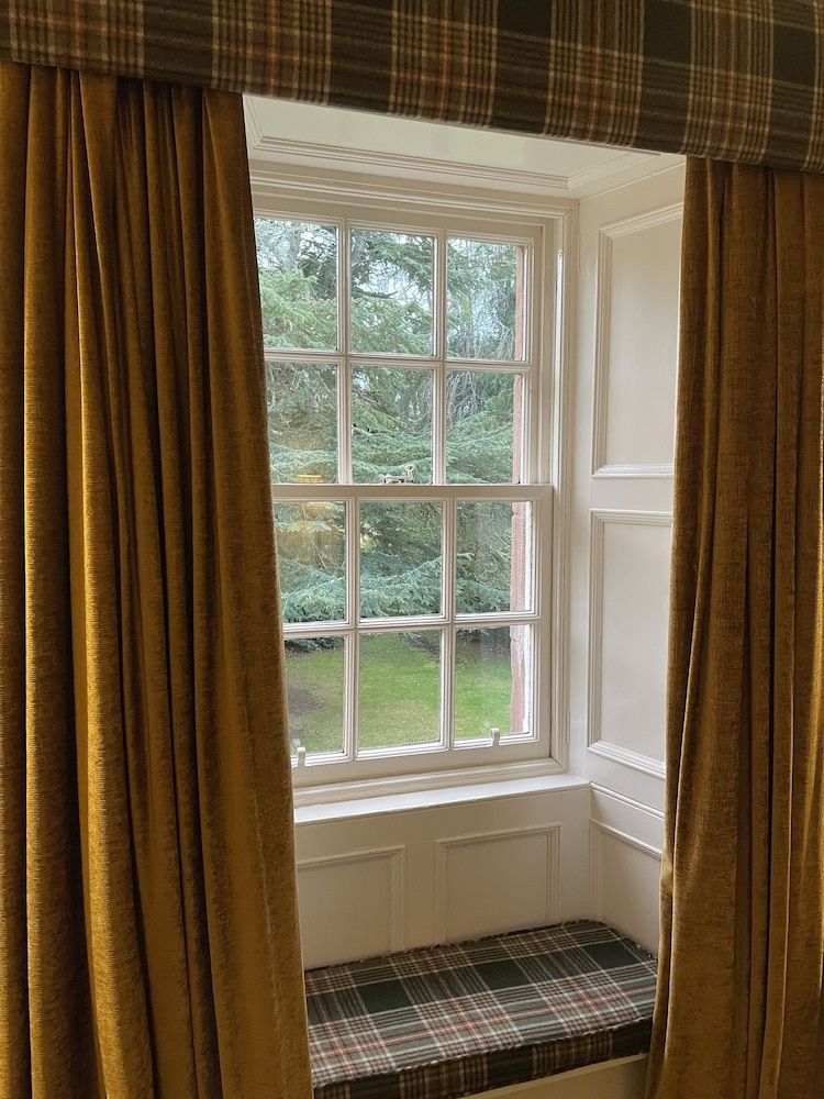 Bunchrew House Hotel Superior Double Room 17