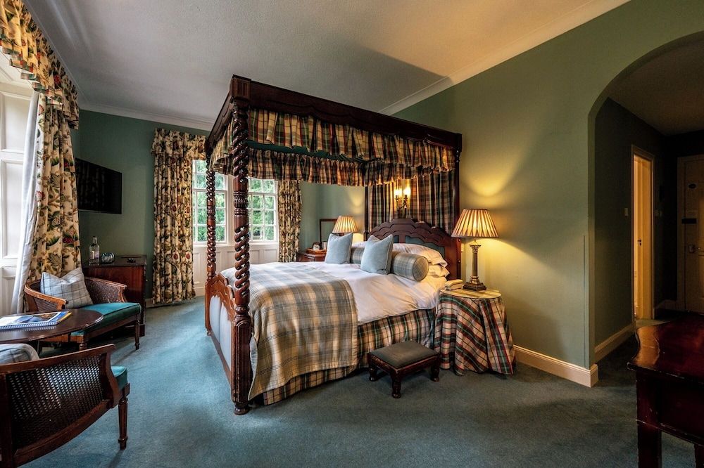 Bunchrew House Hotel Superior Double Room 10