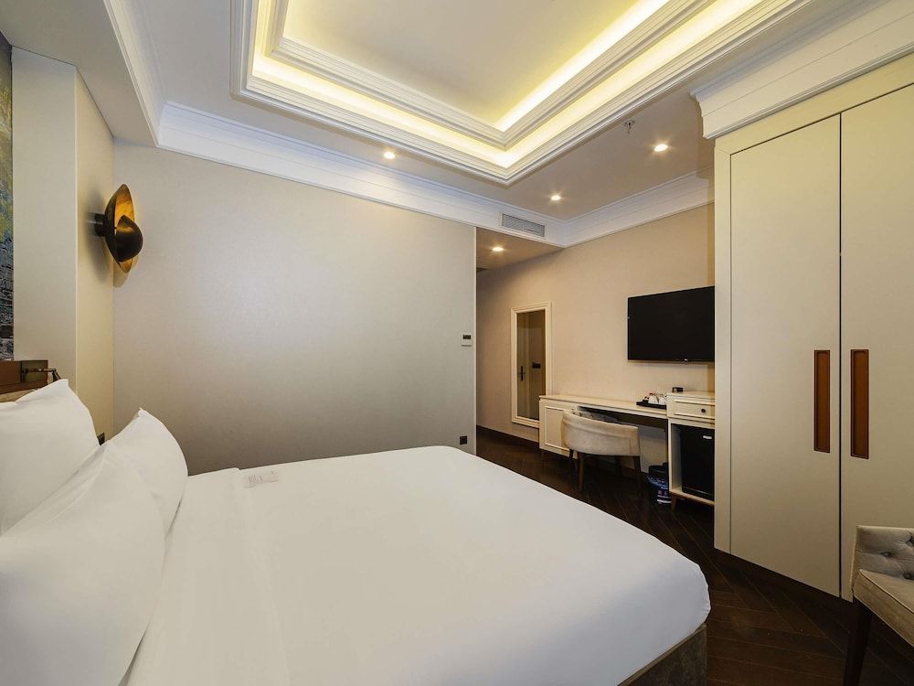Mercure Istanbul Sirkeci Superior Room, 1 King Bed 5