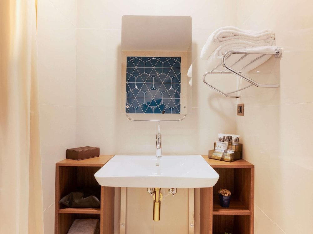 Mercure Istanbul Sirkeci Superior Room, 2 Twin Beds 6