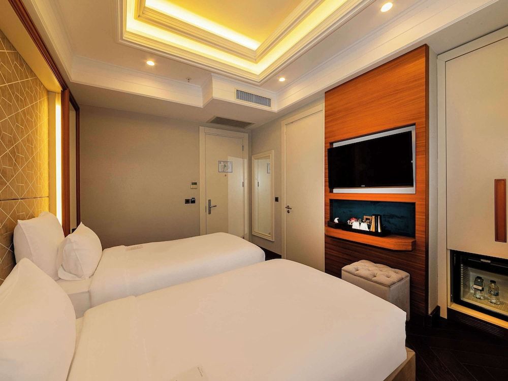 Mercure Istanbul Sirkeci Superior Room, 2 Twin Beds