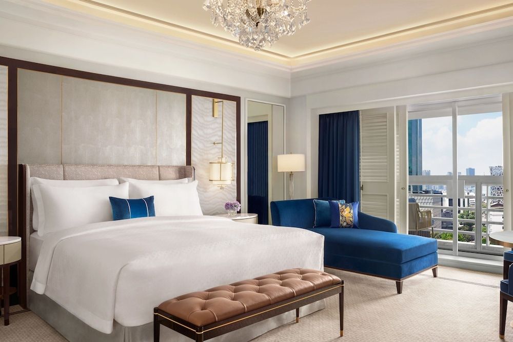 The St. Regis Jakarta Deluxe Room, 1 King Bed, Balcony 2