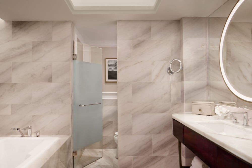 undefined The St. Regis Jakarta 10