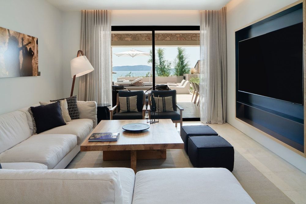 WOW Agora Beachfront Infinity 1-bed Suite