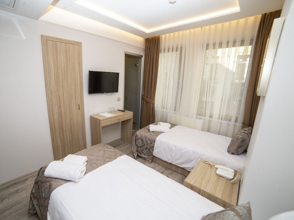 HHK Hotel Downtown Standard Double or Twin Room 2
