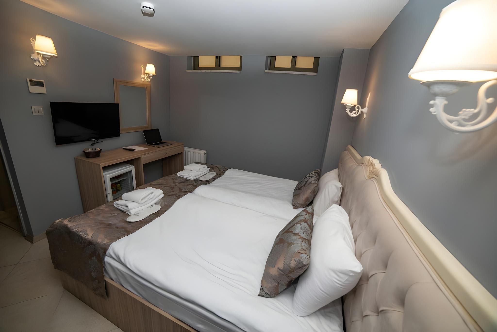 undefined HHK Hotel Downtown 8