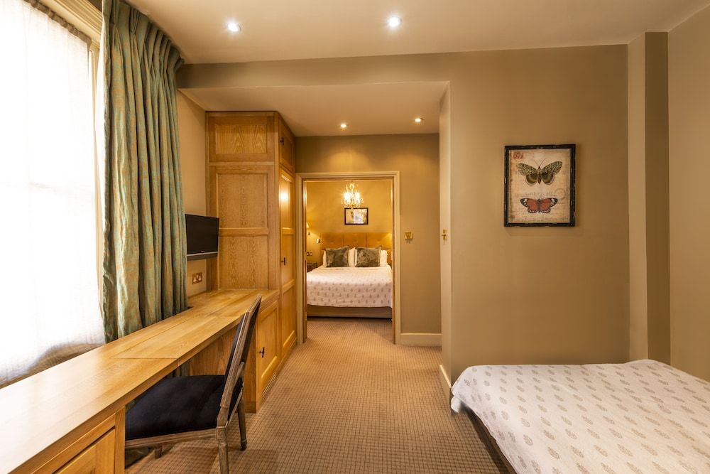 undefined The Fielding Hotel 10