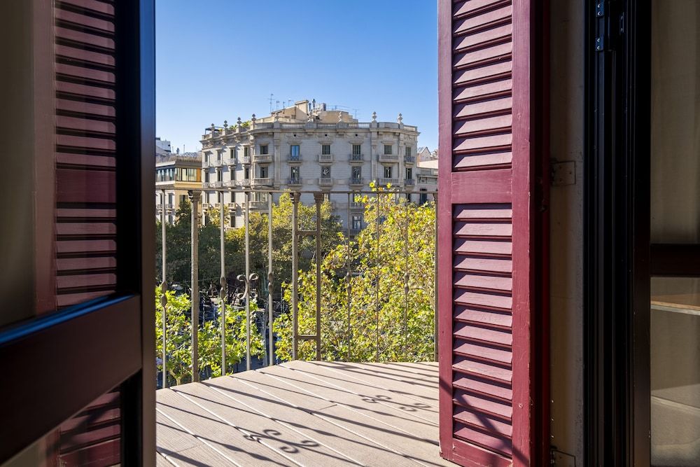 Apartments Sixtyfour Deluxe Apartment, 2 Bedrooms (Paseo de Gracia View) 6