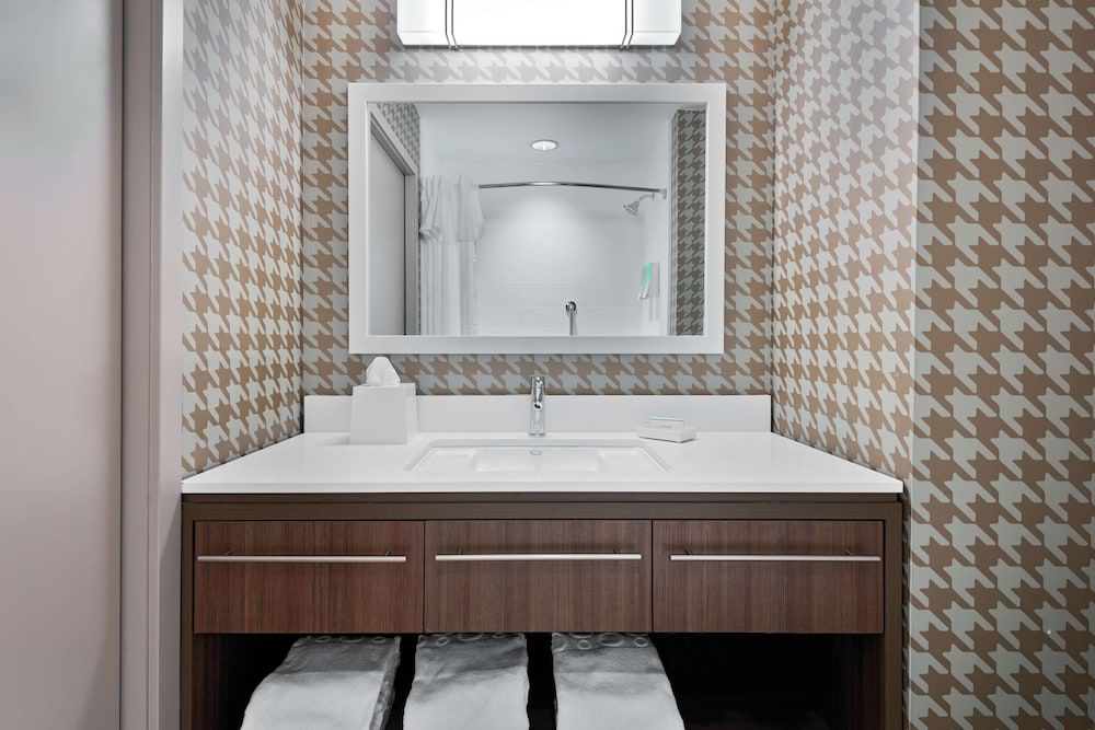 undefined Home2 Suites by Hilton Orlando Near Universal 9
