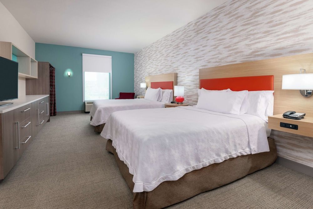 Suite, 2 Queen Beds, Accessible (Roll-In Shower, Mobility & Hearing)
