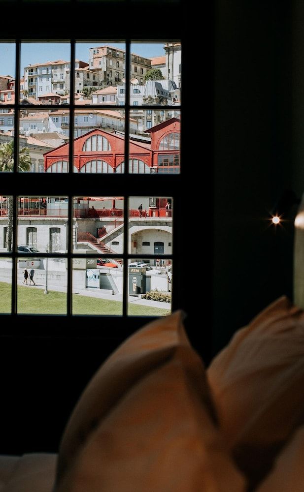 Exmo Hotel by Olivia Charm Room with City View 11