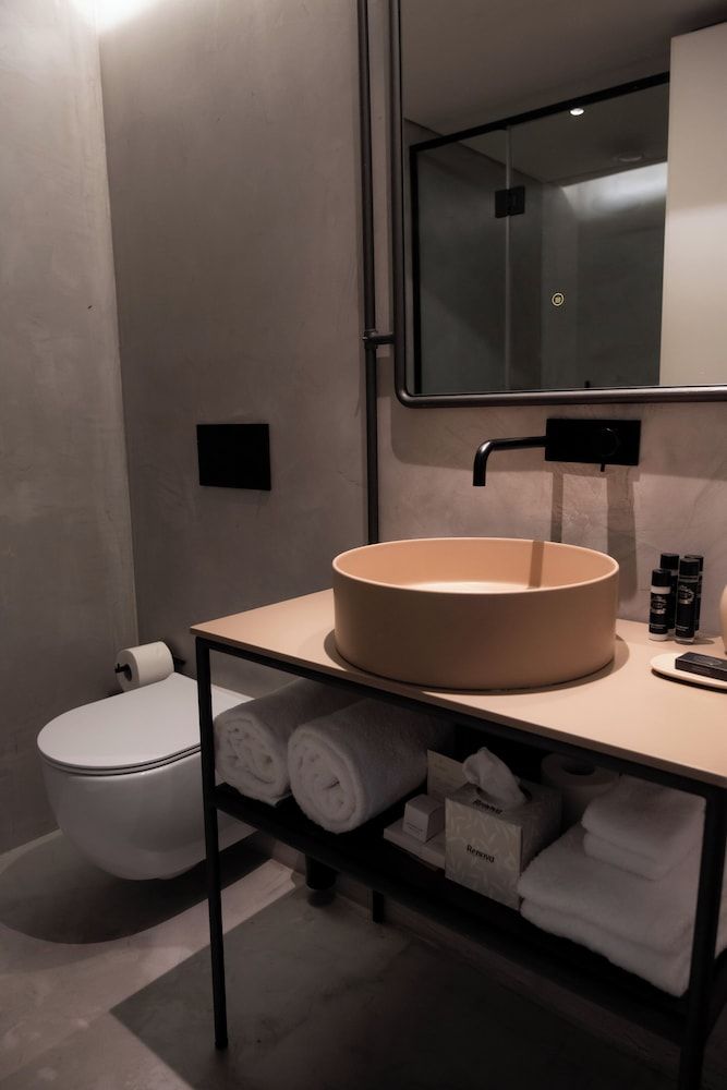 Exmo Hotel by Olivia Charm Room with City View 7