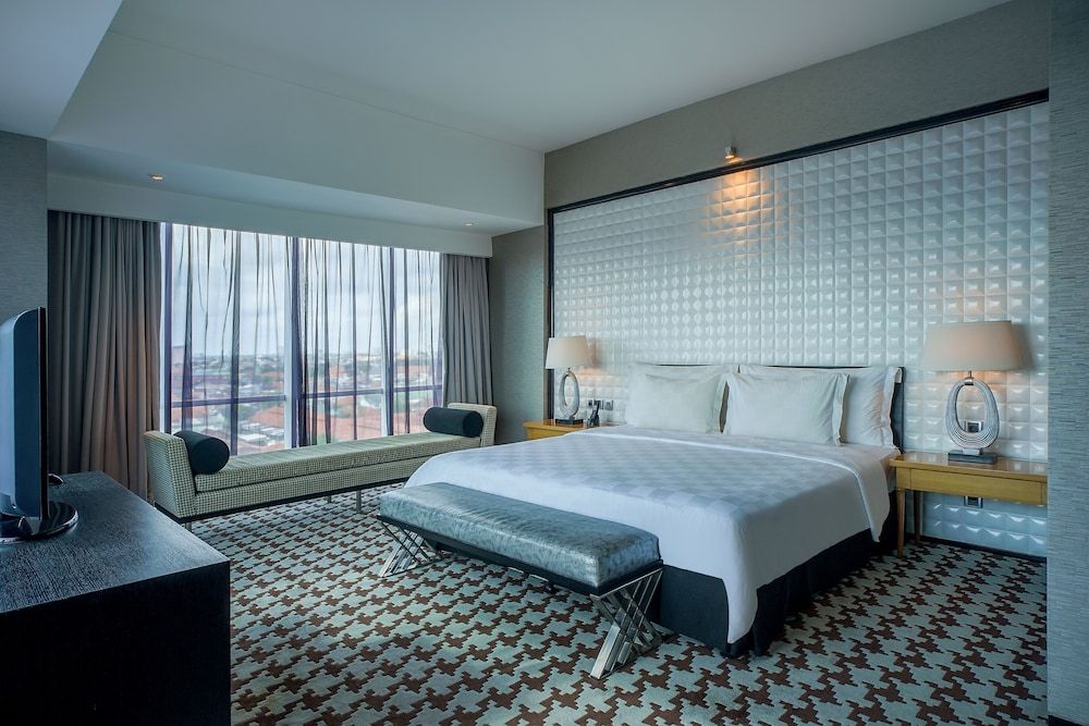 CEO Suite