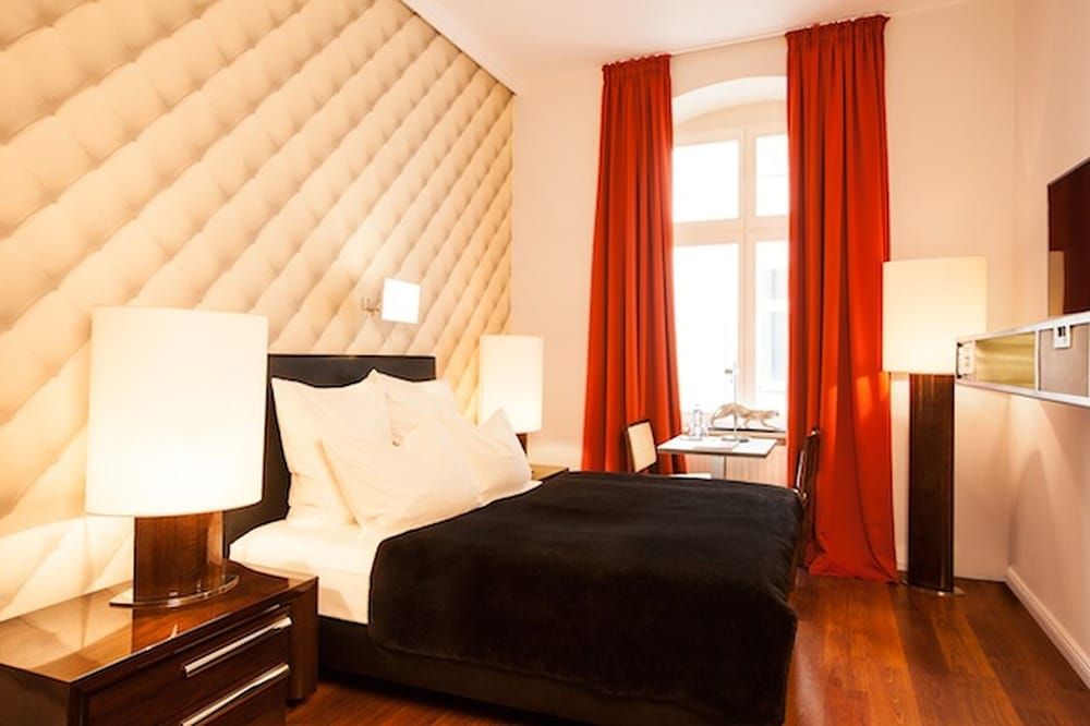 undefined Hotel Adele 9