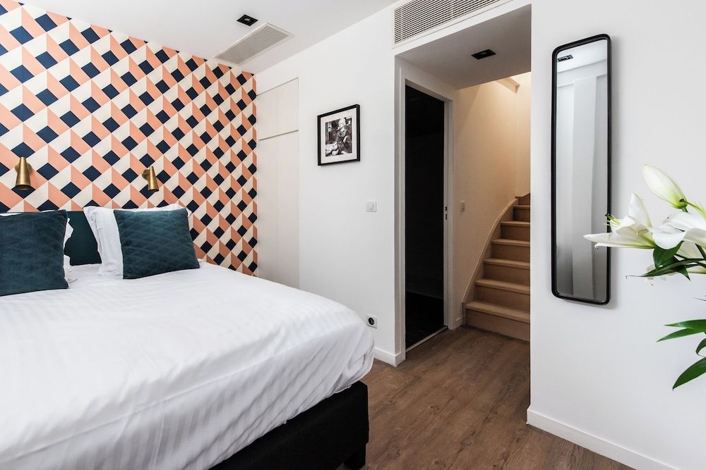 1 Bedroom Apartment - Duplex