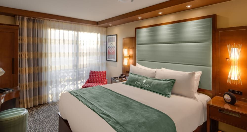 Grand Room, Accessible (King)