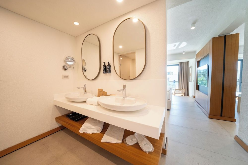 The Norm Collection Door'a Bodrum Deluxe Bungalow 8