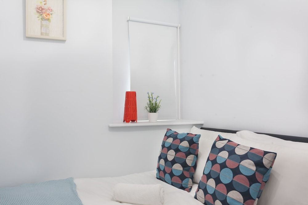 City Apartments Kings Cross Comfort Apartment, Private Bathroom (8) 7