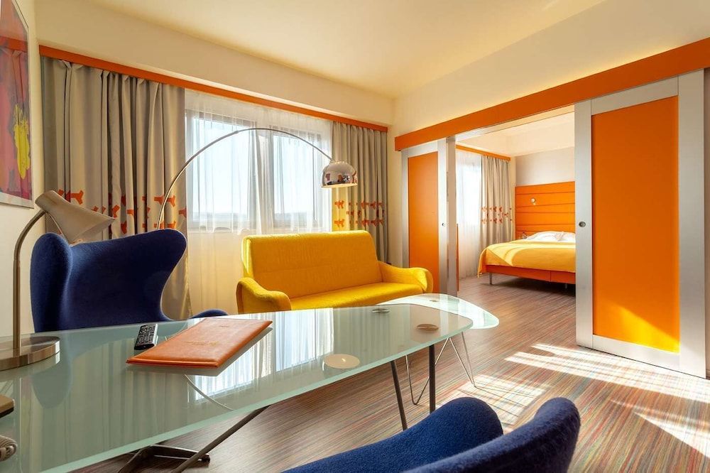 undefined Hotel Continental 2