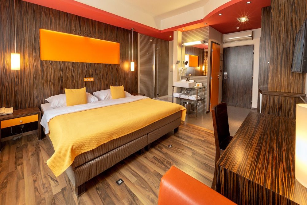 undefined Hotel Continental 5