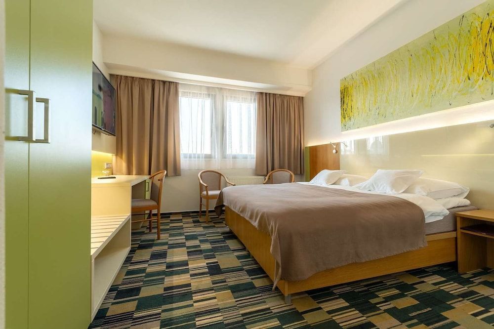 Hotel Continental Standard Double Room 3