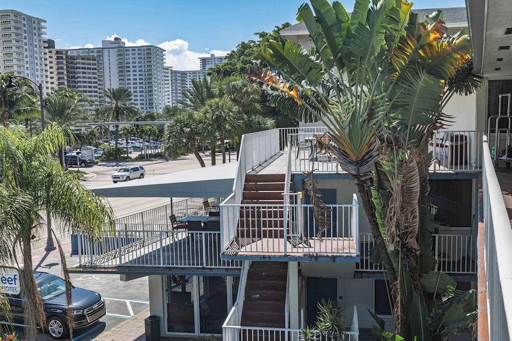 undefined Ocean Reef Hotel 8