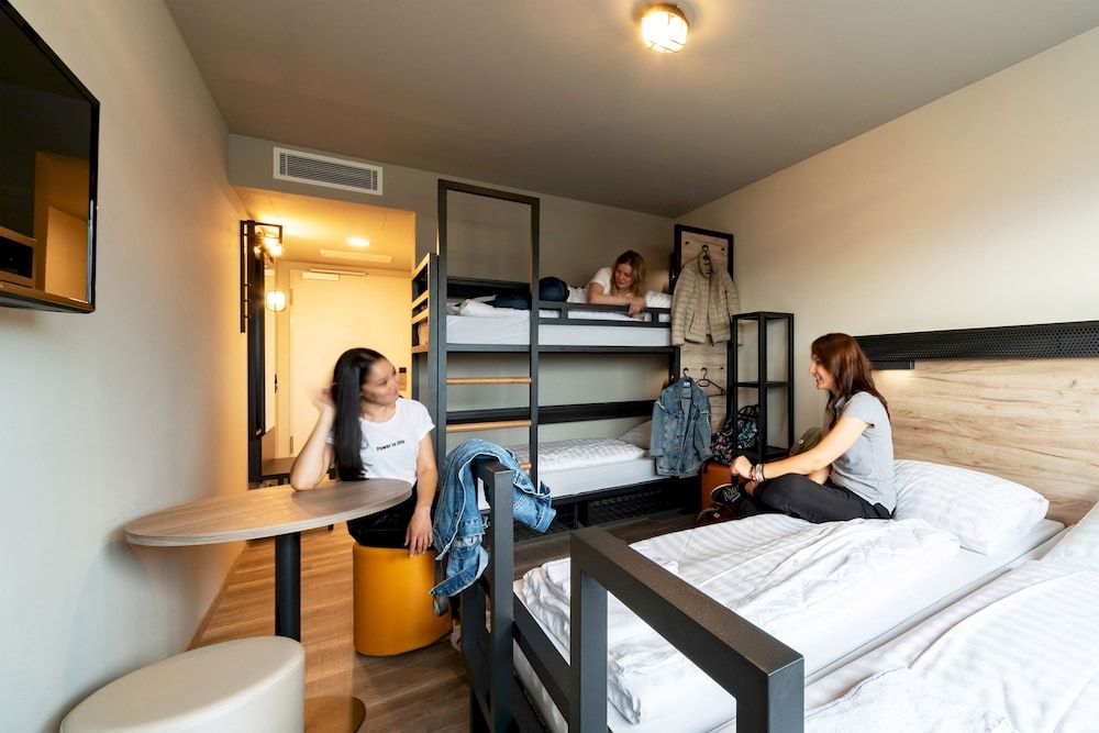 Wolfgang's managed by a&o - Hostel Shared Dormitory 9