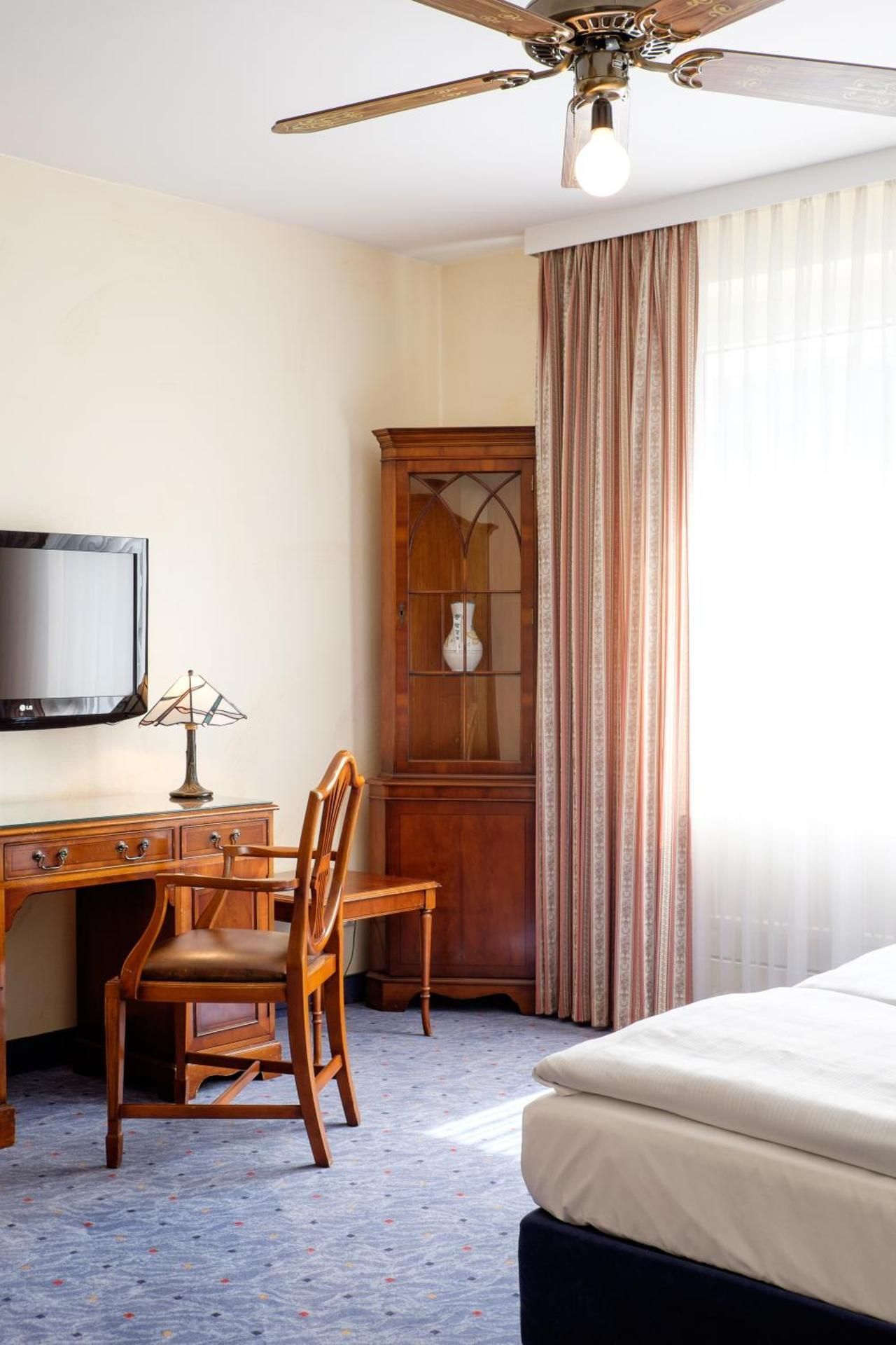 Hotel Koenigshof am Funkturm Comfort Double Room 3