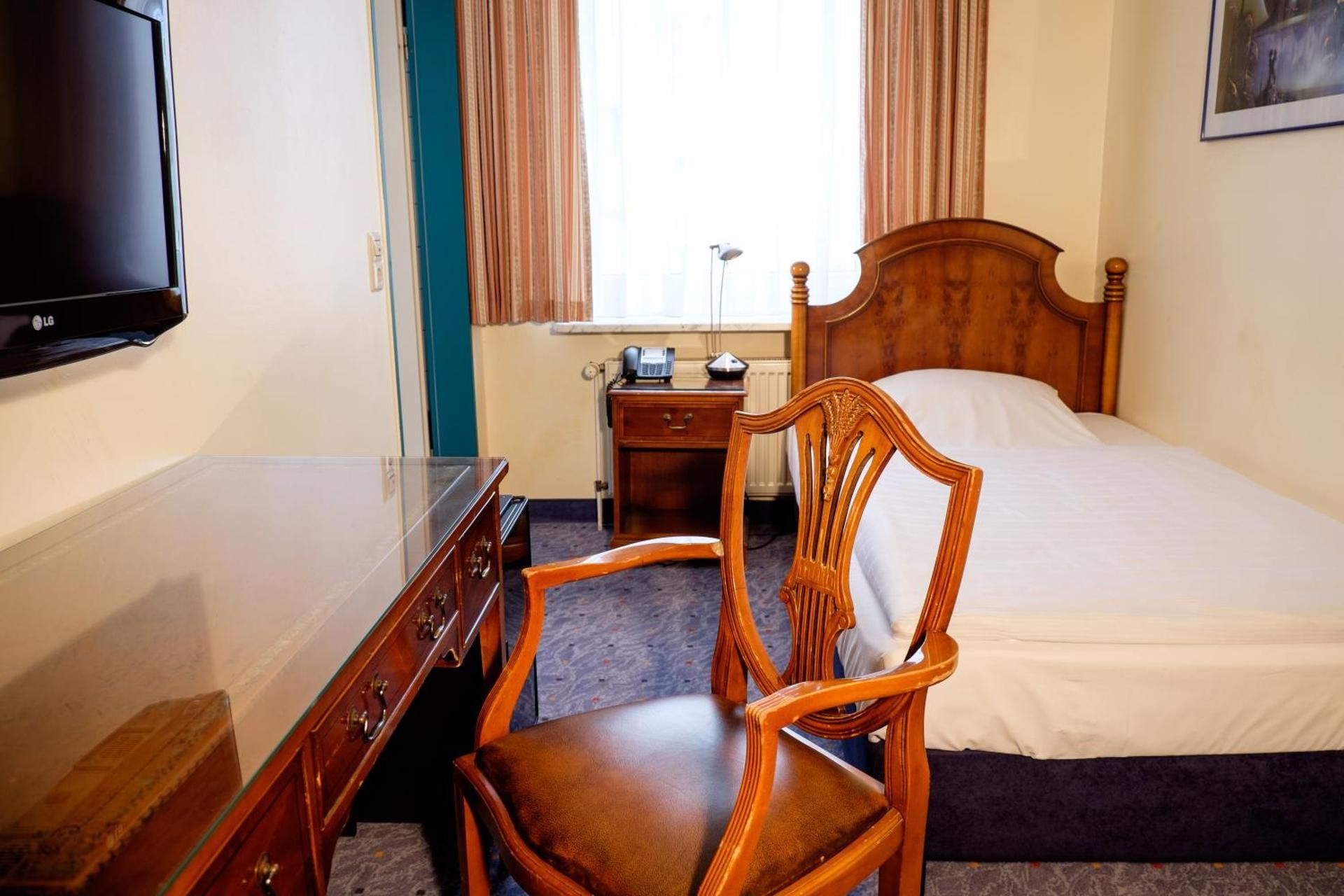 Economy Single Room