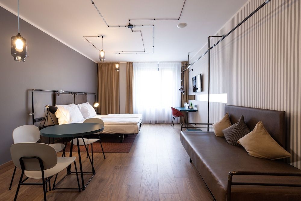 undefined Miss Sophie's Downtown 2