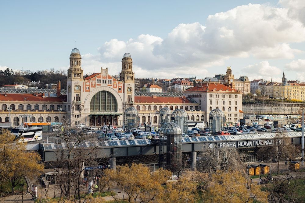 undefined Miss Sophie's Downtown 9