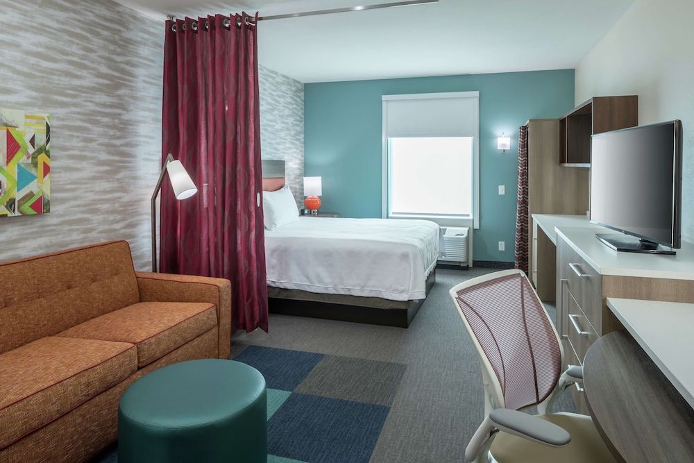 Studio Suite, 1 King Bed, Non Smoking