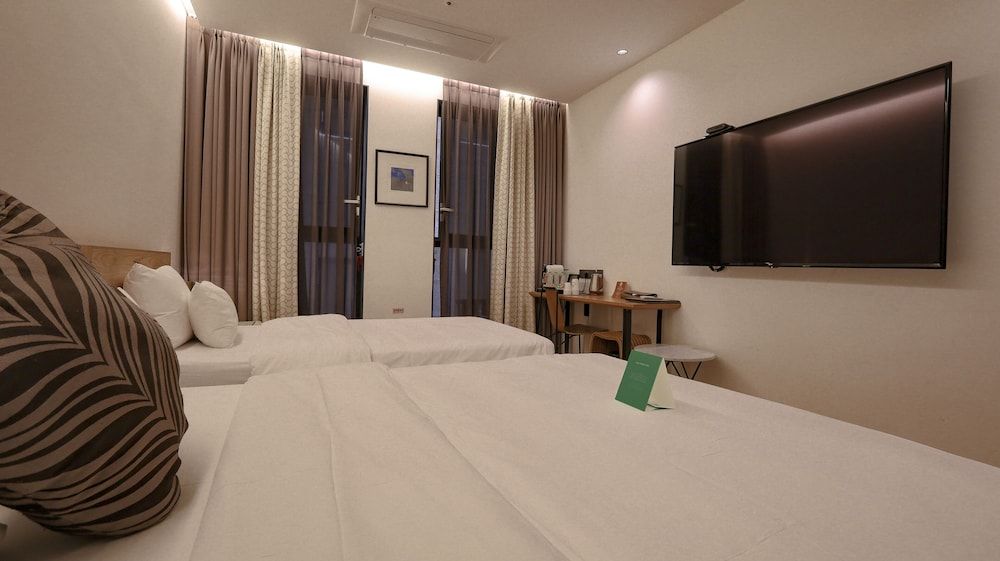 Bundang (Seohyeon) Business Hotel Kind-KYND Deluxe Twin Room 3