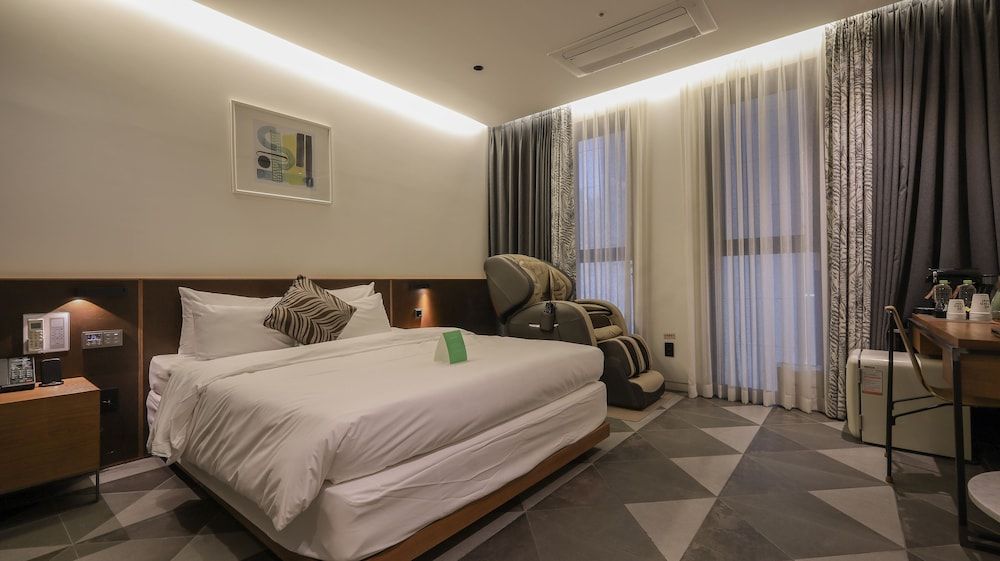 Bundang (Seohyeon) Business Hotel Kind-KYND