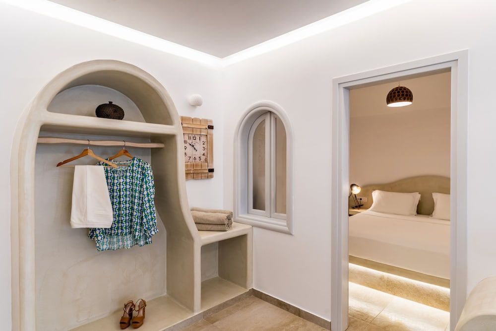 Marvarit Suites Grand Suite (Indoor Hot Tub) 19