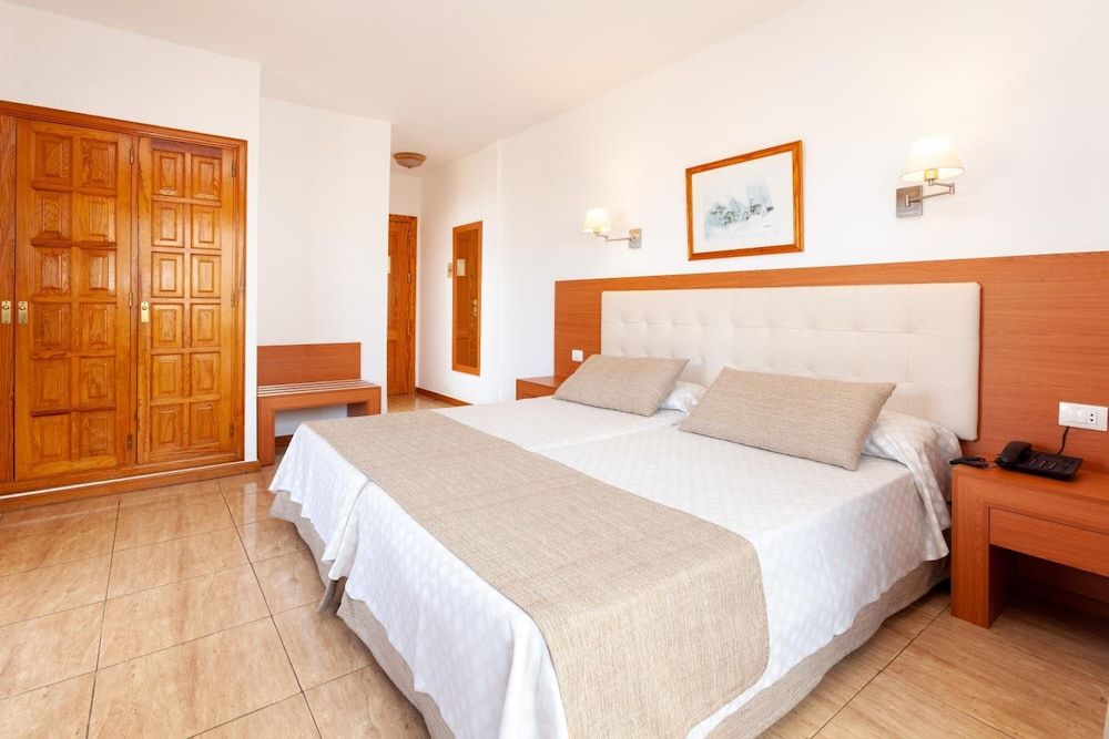 Hotel Don Manolito Double Room 3