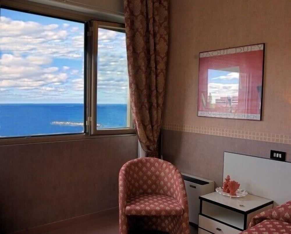 Albergo Vittoria Double Room, 1 Double or 2 Twin Beds, Sea View 5