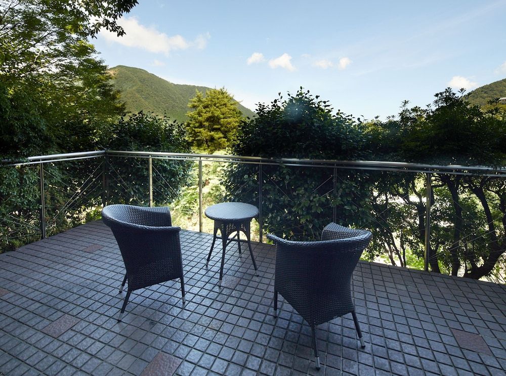 Hakone Yutowa Condominium C 3