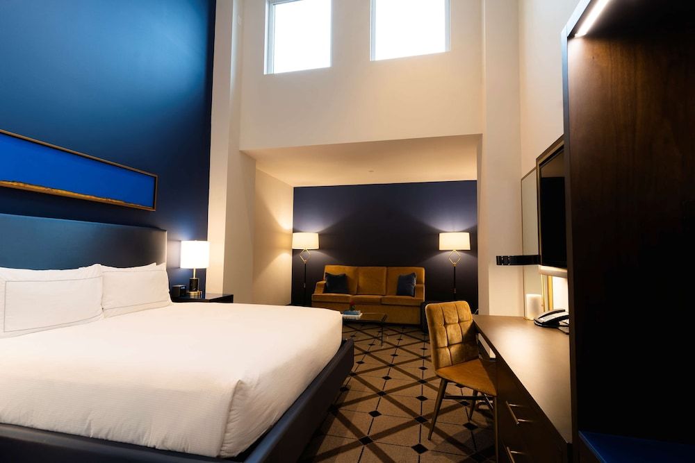 Room, 1 King Bed with Sofa bed (Oversized)