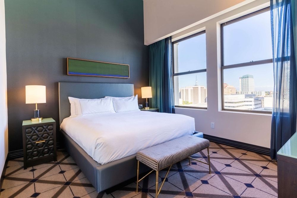 Junior Suite, 1 King Bed