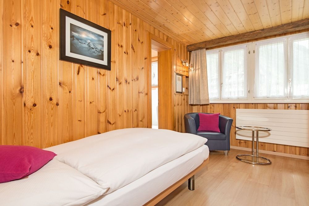 Hotel Alpina